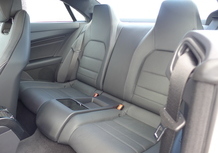 メルセデス・ベンツ　E250クーペ　AMGスポーツパッケージのサムネイル