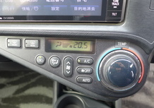 トヨタ　アクア　G　地デジ　ETC　バックカメラ　スマートキー 車検整備付のサムネイル
