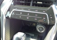 トヨタ　ハリアー　2.0Z  12.3型純正ナビ　パノラミックビューモニター　デジタルインナーミラー　ETC2.0　サンルーフ  後席モニター　ワンオーナー　禁煙車のサムネイル