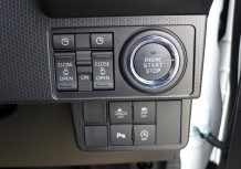 ダイハツ　タント　届出済未使用車　両側電動スライドドア 全方位カメラ　ディスプレイオーディオ　Bluetooth　スマートパノラマパーキング　のサムネイル